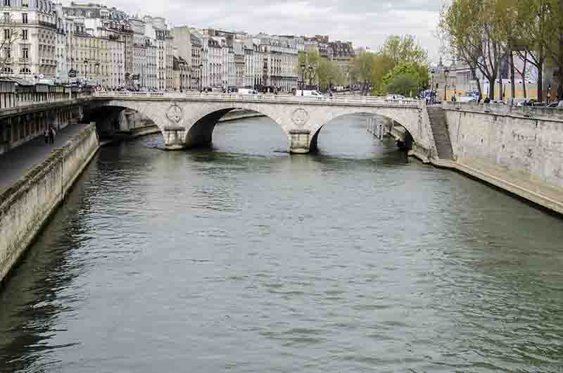 156 - Francia - Paris - rio Sena.jpg